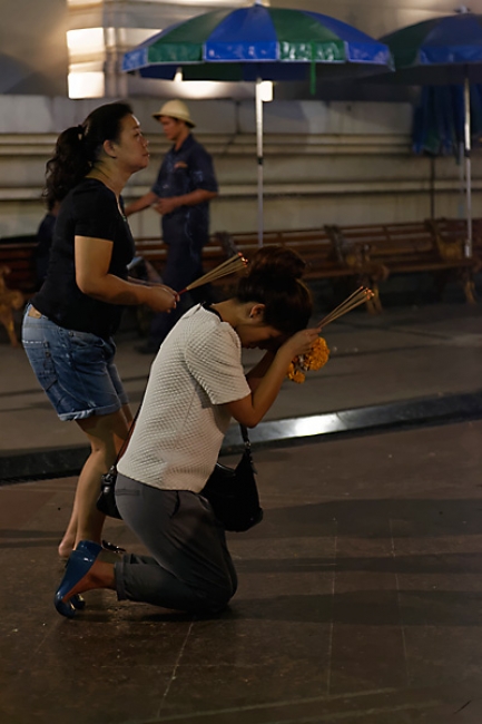 Bangkok la nuit, loy krathong-038